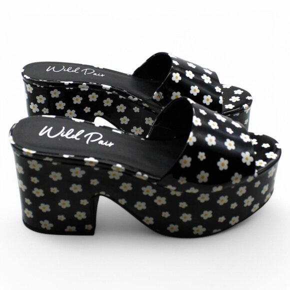 Wild Pair Sandals - Picture 3 of 8